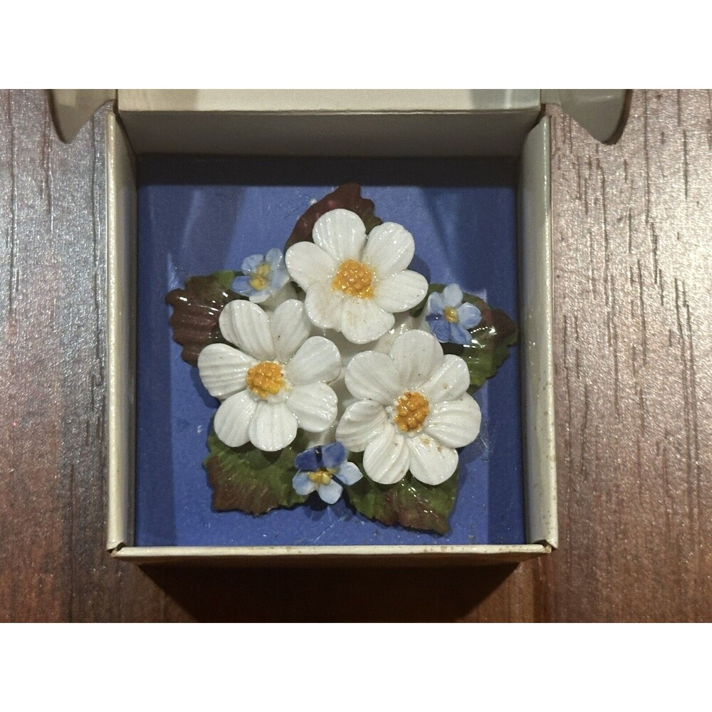 Vintage Aynsley MCM Fine Bone China Made in England Floral Flower Brooch